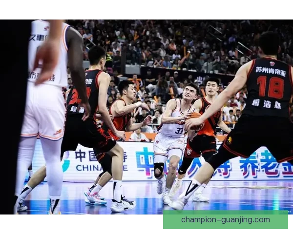 CBA赛场一夜三场激战：深圳逆转绝杀浙江，上海大胜北京，辽宁憾负山西